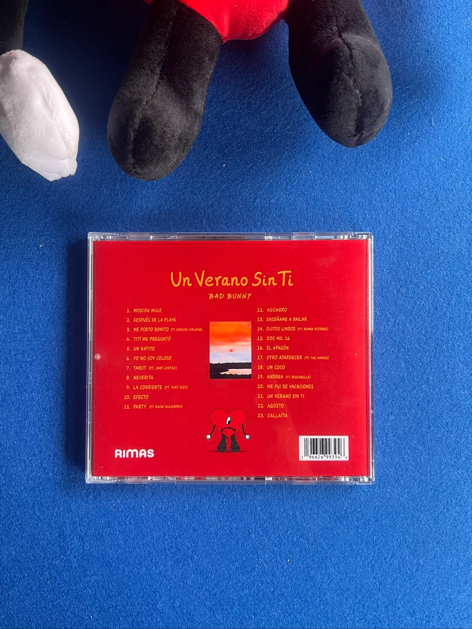 Pack Bad Bunny - Un Verano Sin Ti (CD + Plush) – photo 12
